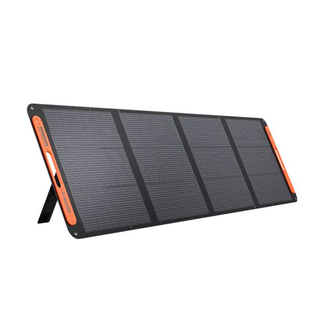 Jackery SolarSaga 200W